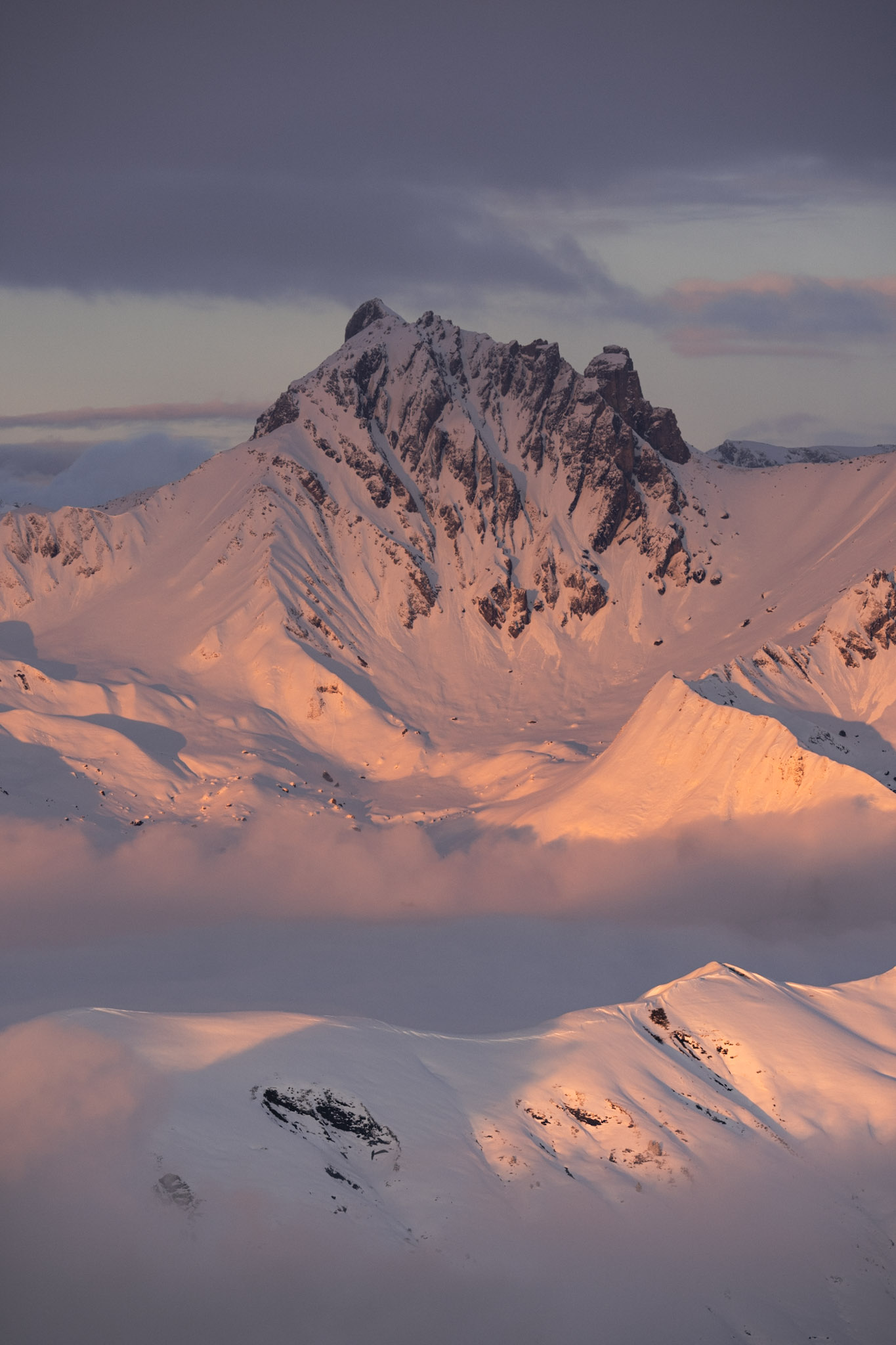 grand fond summit sunset beaufortain savoie france